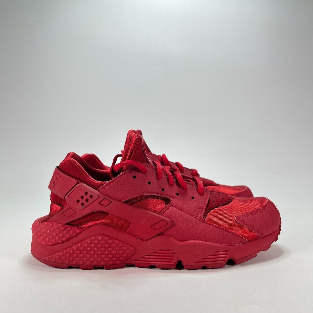 Nike Air Huarache Triple Red Casual Lifestyle Sneakers 634835-601 Women's Size 9